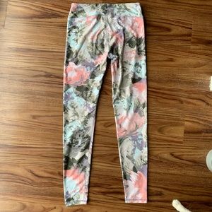 Fabletics Salar Printed Powerhold Leggings